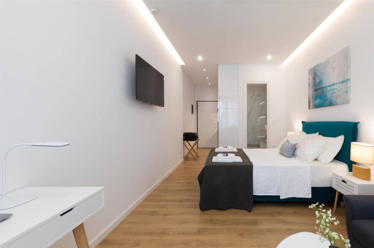 Minimal Apartment In Plaka Athens Ngoại thất bức ảnh