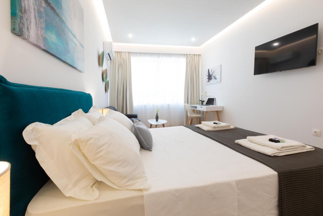 Minimal Apartment In Plaka Athens Ngoại thất bức ảnh